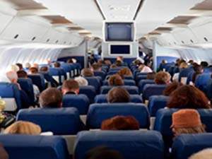 Uzun uçuşlar her yıl, 75 bin kişiye 'ekonomi sınıfı sendromu' yaşatıyor