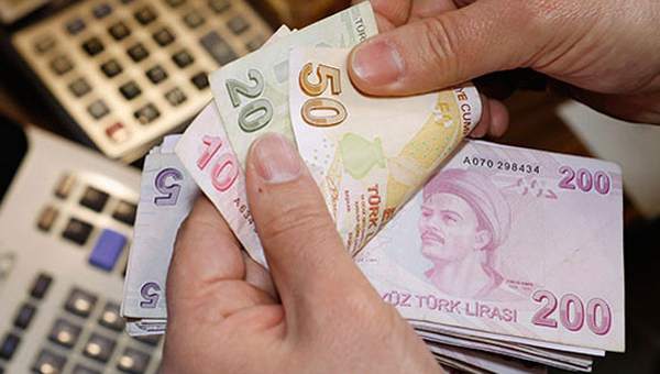 Emeklilere seyyanen 100 lira zam tasarısı Genel Kurul'da