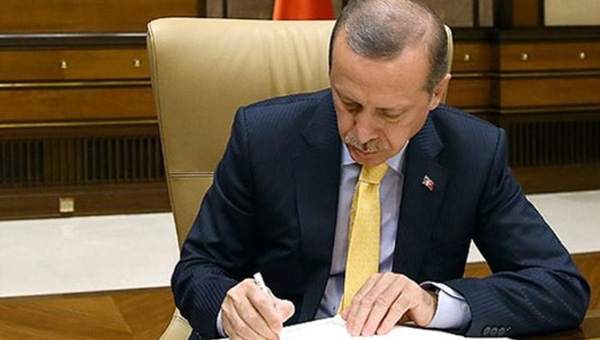 Cumhurbaşkanı Erdoğan, doğum yapan memur ve işçilere yeni haklar getiren düzenlemeyi onayladı