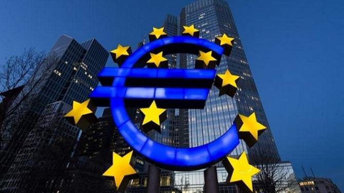 Euro Bölgesi'nde yatırımcı güveni bu ay da arttı