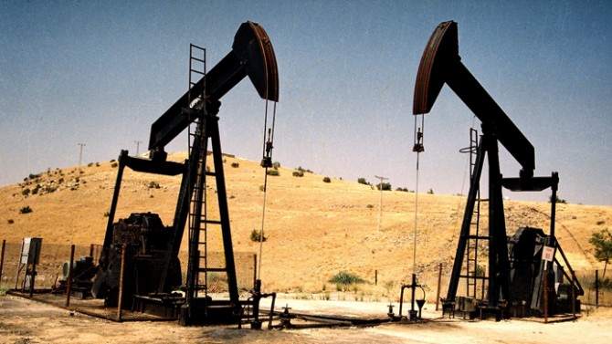 OPEC endişeleri petrolü düşürdü