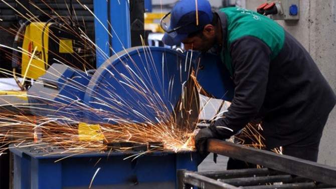 Kasımda sanayi üretimi yüzde 2,7 arttı