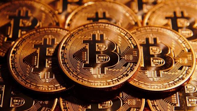 Bitcoin bir haftada yüzde 30 değerlendi