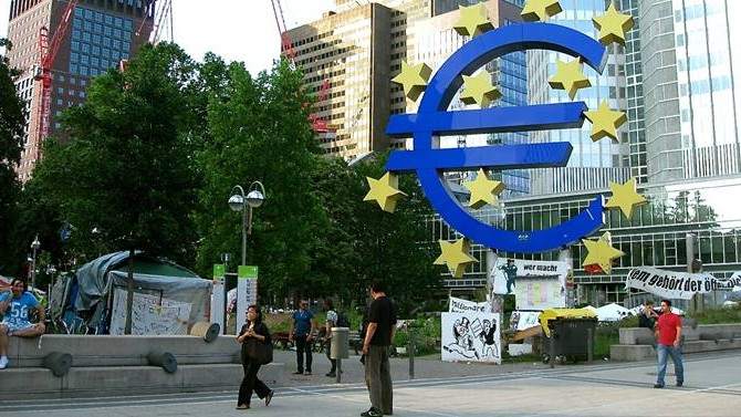 ECB enflasyon hedefine uzak