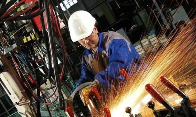 Ticaret savaşı fabrikaları yavaşlattı