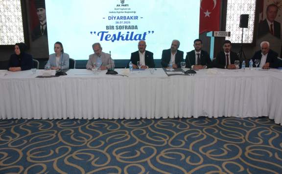 Diyarbakır'da AK Parti’den STK buluşması