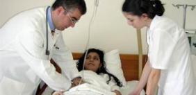 Batı'daki hastaneler tepkili, Doğu sıcak