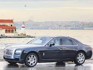 Lüksün ve prestijin simgesi Rolls Royce resmen Türkiyede