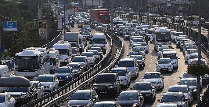 Trafikteki araç sayısı bir yılda yüzde 33 arttı