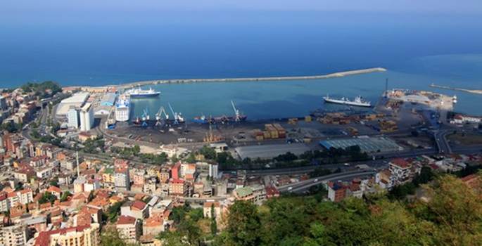 Karadeniz ihracatını Trabzon sırtladı
