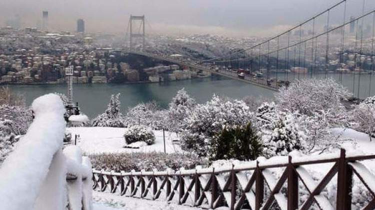 Meteoroloji uyardı: İstanbul'a kar geliyor