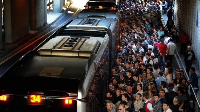 İstanbul'da toplu taşımada yüzde 50 indirim