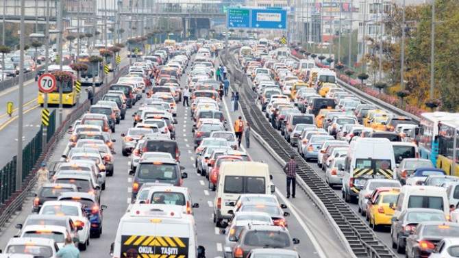 İstanbul'daki trafiğin bedeli 6 milyar lira