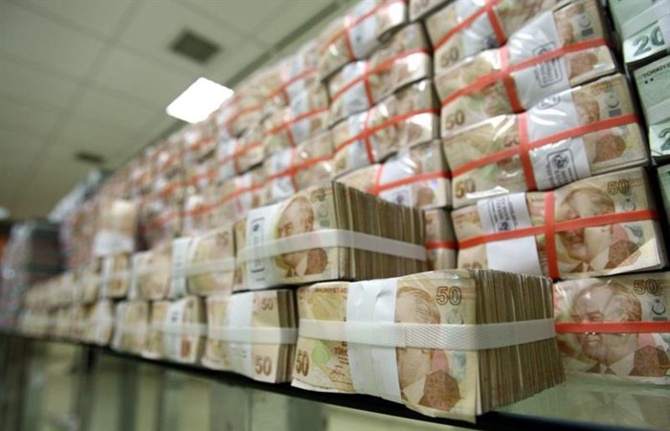 Hazine, 4,4 milyar lira borçlandı