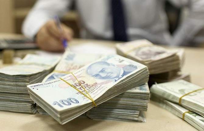 Kredilerin takibe dönüşüm oranı yükseldi