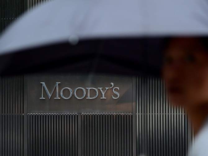 Moody’s: Düşük petrol fiyatları riskleri artırdı