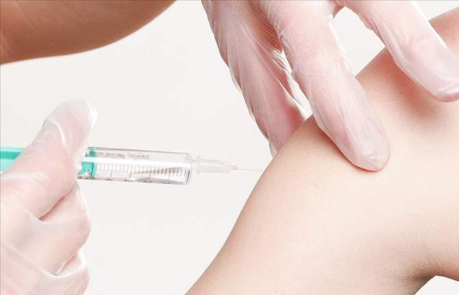 Koronavirüs aşısı test edilmeye başlandı