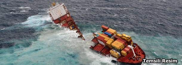 Çin'de konteyner gemisi battı
